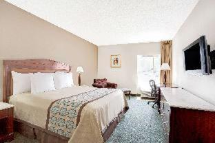 Days Inn By Wyndham Newport News City Center Oyster Point Ruang foto